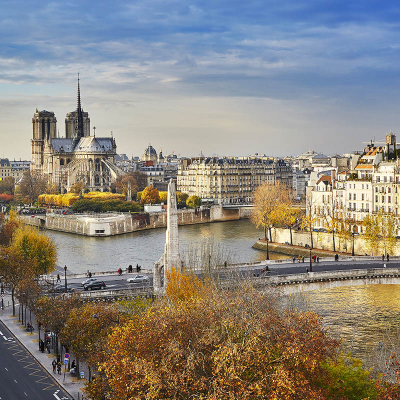 Roissy CDG Airport > Paris